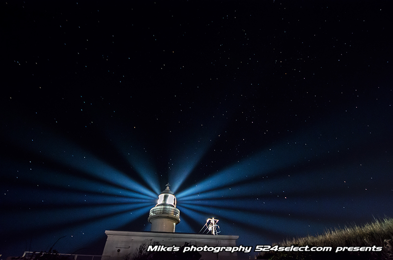 城ヶ島灯台の光跡を撮影！光の筋が演出する夜のひととき！