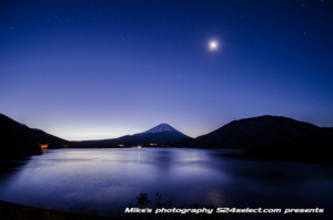 月夜の本栖湖と富士山 Mt.Fuji-Japan
