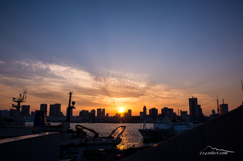 夕暮れ時の晴海埠頭 Tokyobay Sunset Japan