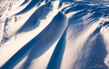 雪景色の表情を撮影！雪の風紋〜風の悪戯でできる自然の模様！真冬の風景写真を楽しむ